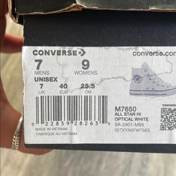 Converse White Canvas Sneakers with Red and Blue Stripes Unisex - Picture 6 of 6